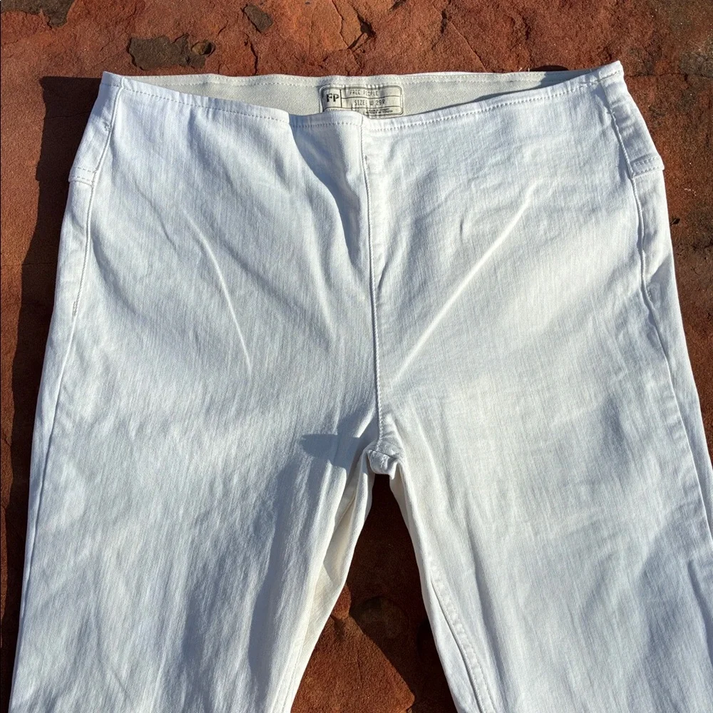 Free People womens White/ivory Flared jeans Pants w29 L 33 - Picture 4 of 9
